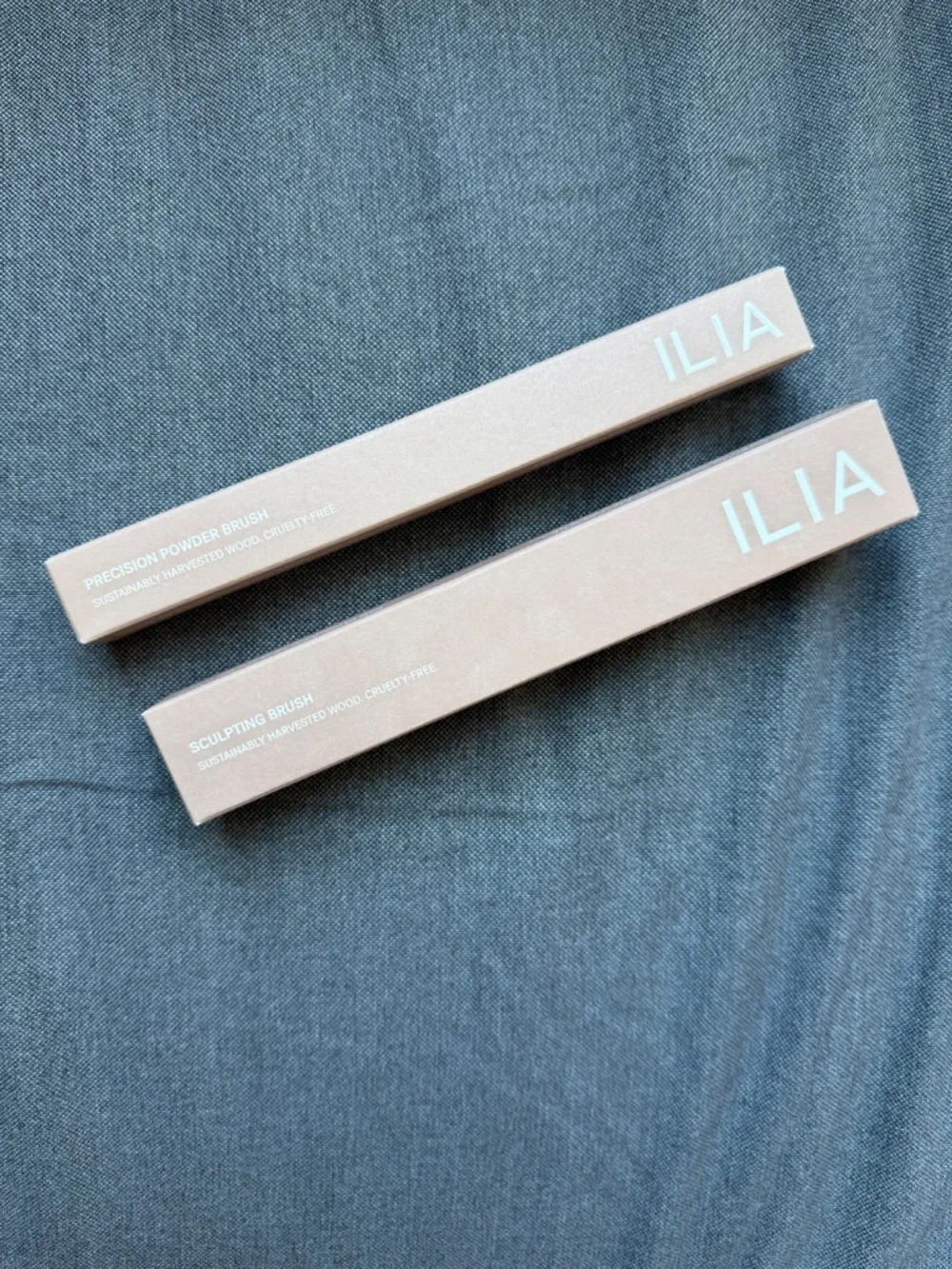 NWT ILIA Blush and Bronzer Makeup Brushes - Set of Two